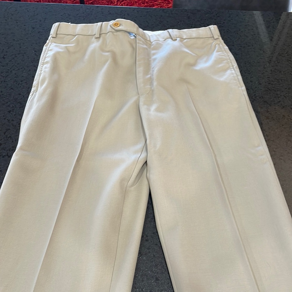 Brooks brothers khaki pants 34/30 great condition